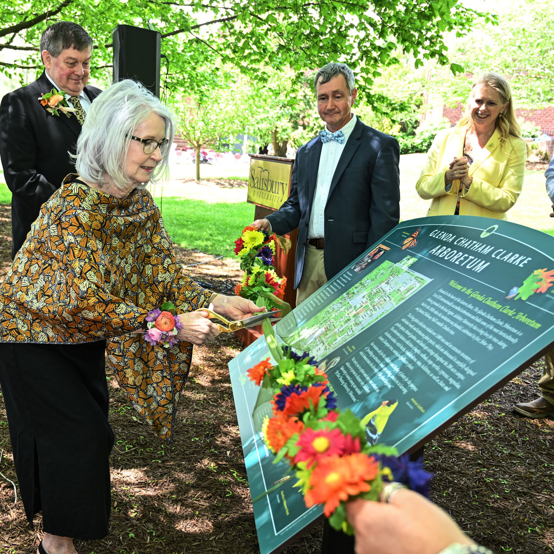 Glenda Chatham Clarke Arboretum dedication